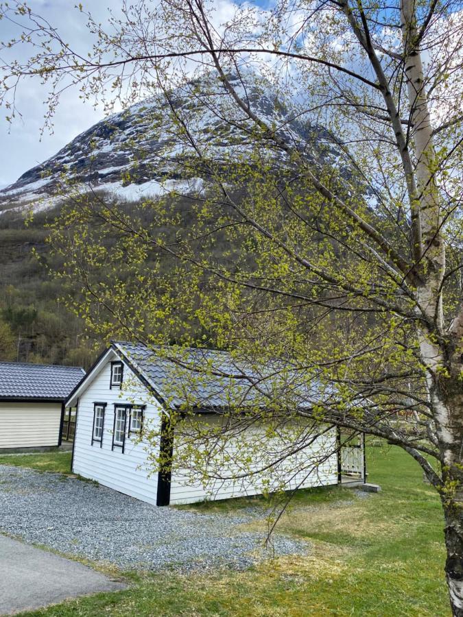Nygård Camping Hjelle Exteriör bild